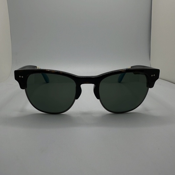 NWOT TOMS Sunglasses - Lobamba in Gloss Black Silver Metal with Grey Lens - Picture 1 of 2